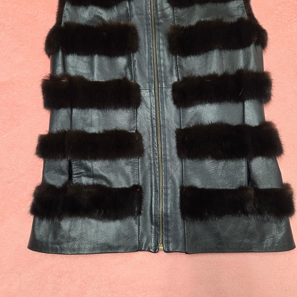 Black Fur Panel Zip Front Sleeveless Vest Women's Size S/M Material Unknown - Picture 9 of 15